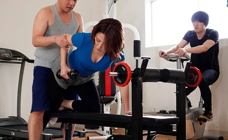ông xã phát hiện vợ cắm sừng với huấn luyện viên thể hình